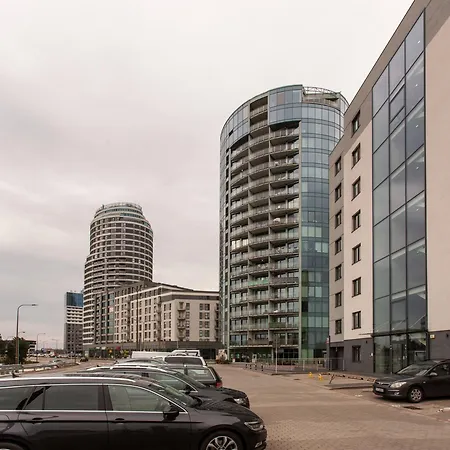 Apartament Royal Capital Towers Klimatyzacja & Prywatny Parking & Bezkontaktowe Zameldowanie & Balkon Rzeszow Exterior photo