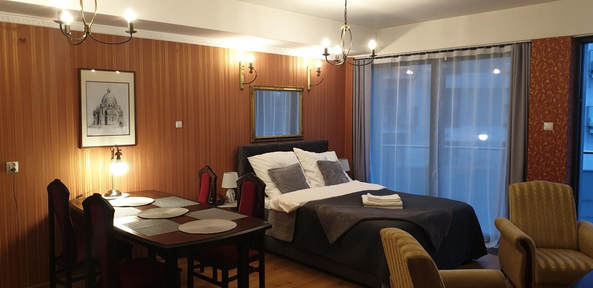 Royal Capital Towers Klimatyzacja & Prywatny Parking & Bezkontaktowe Zameldowanie & Balkon Apartament *