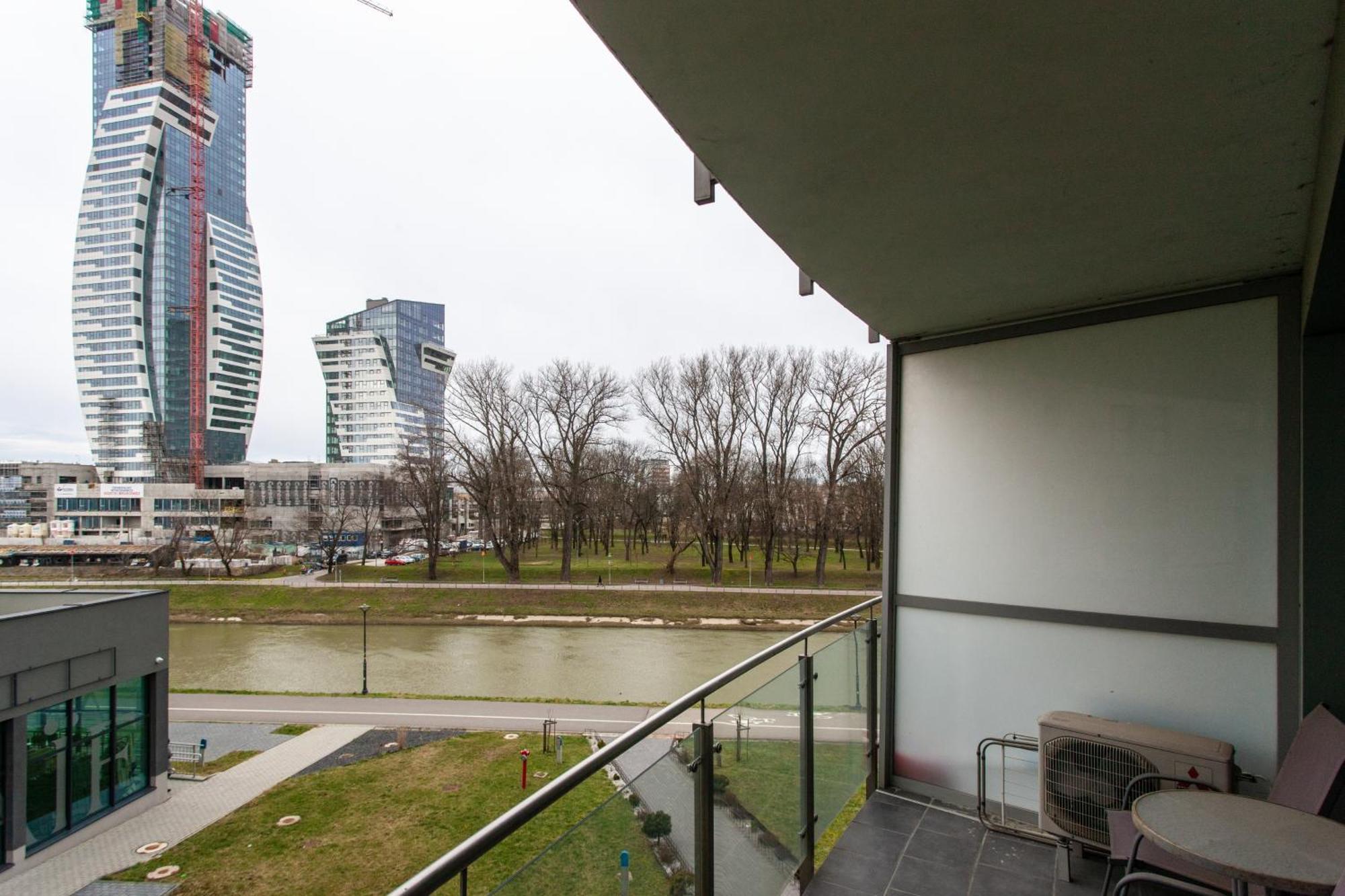 Royal Capital Towers Klimatyzacja & Prywatny Parking & Bezkontaktowe Zameldowanie & Balkon