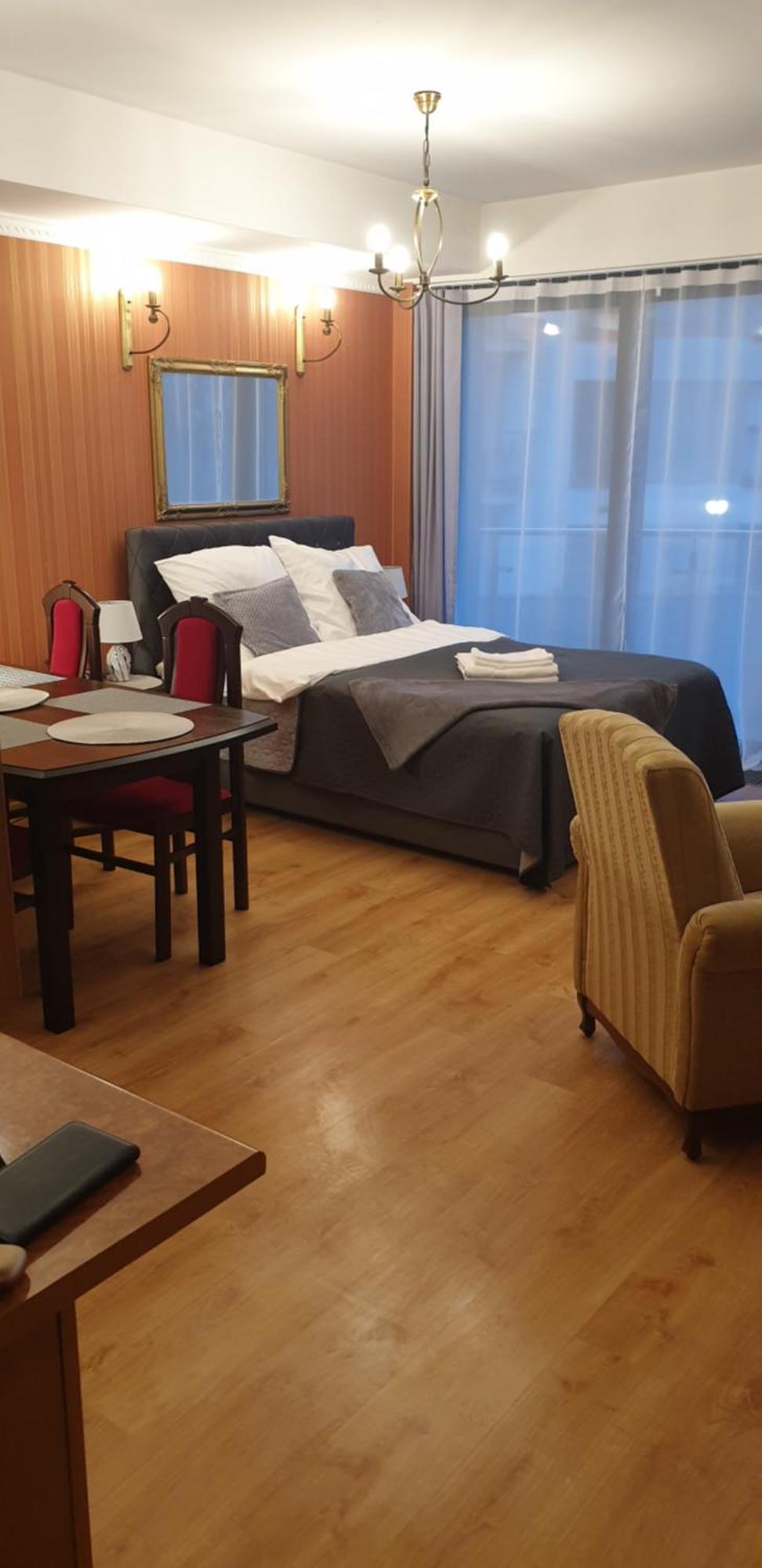 Royal Capital Towers Klimatyzacja & Prywatny Parking & Bezkontaktowe Zameldowanie & Balkon Apartament *