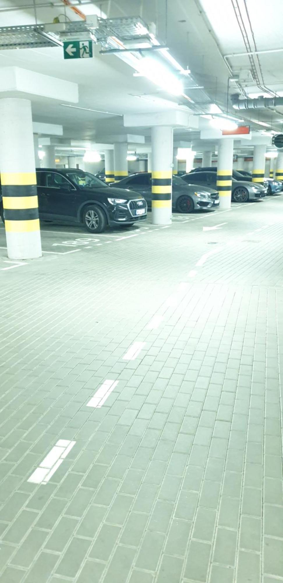 Royal Capital Towers Klimatyzacja & Prywatny Parking & Bezkontaktowe Zameldowanie & Balkon Apartment