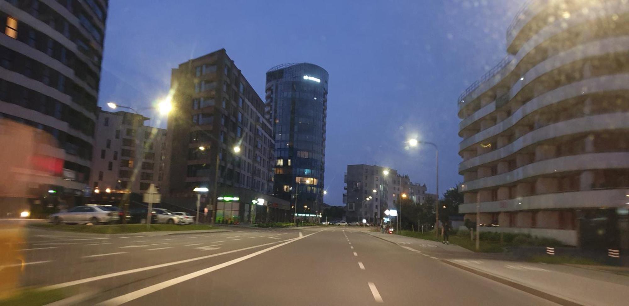 Royal Capital Towers Klimatyzacja & Prywatny Parking & Bezkontaktowe Zameldowanie & Balkon *