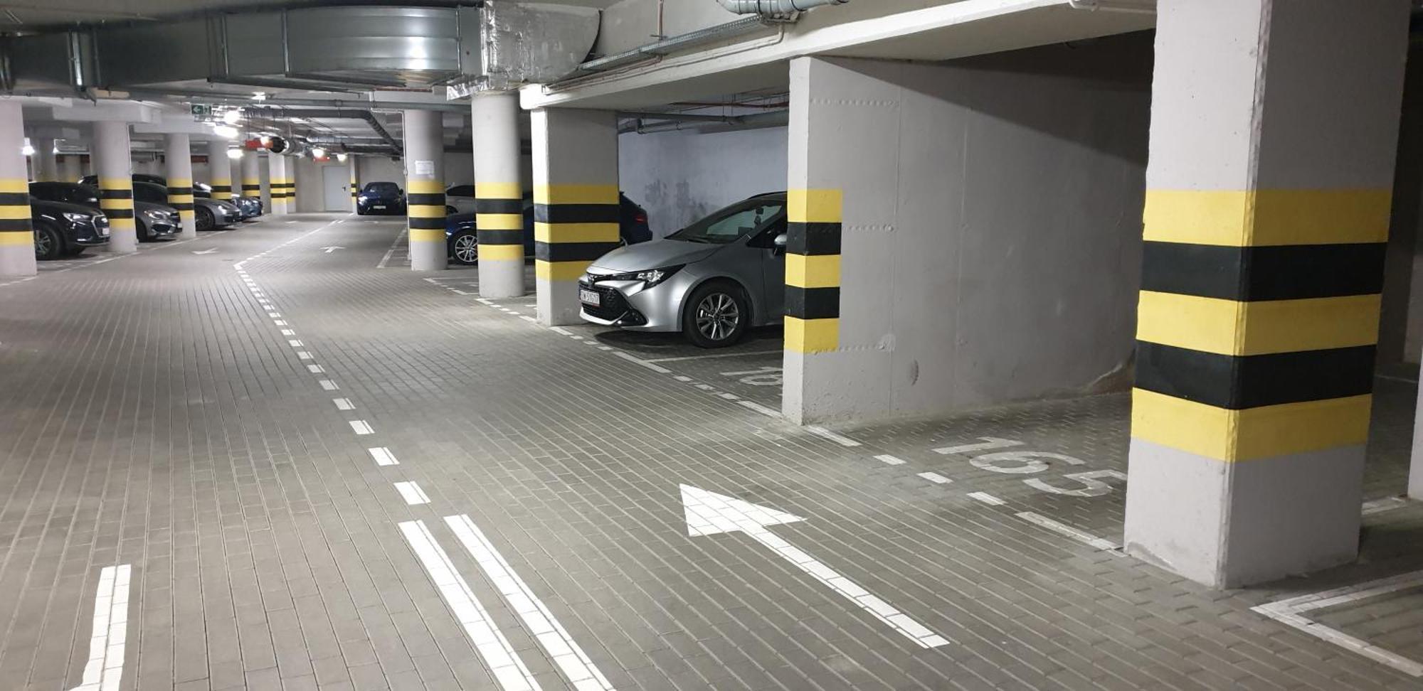 Royal Capital Towers Klimatyzacja & Prywatny Parking & Bezkontaktowe Zameldowanie & Balkon Apartament